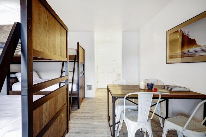 Room 22 of 47
