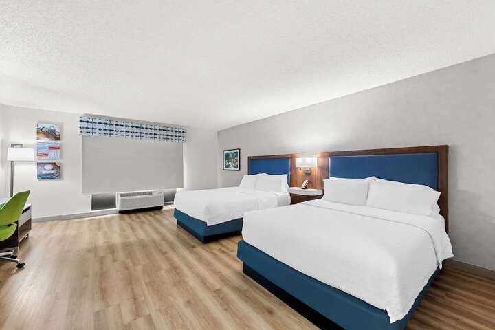 Room 33 of 45