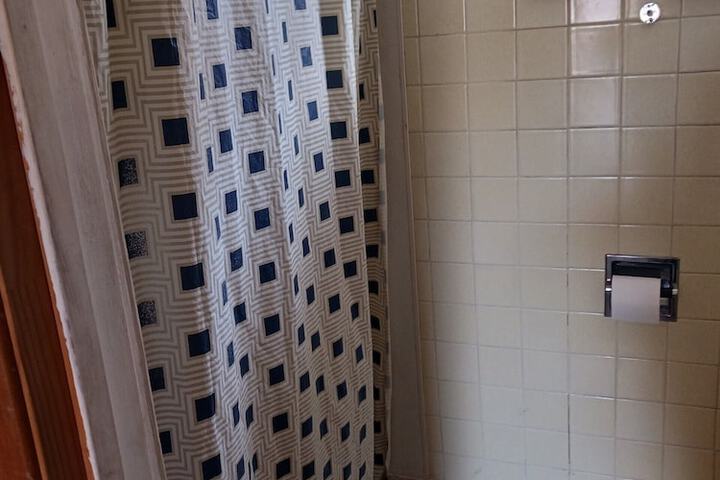Room 15 of 20
