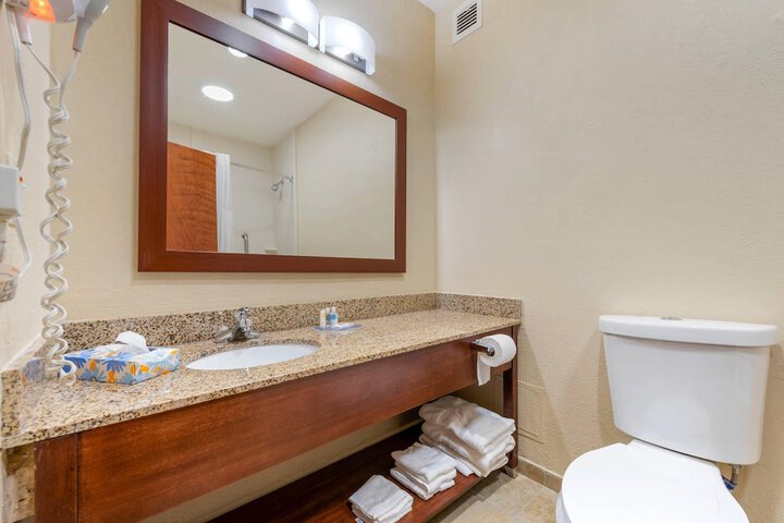 Comfort Inn & Suites Michigan City South