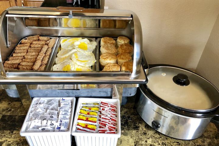 Breakfast/Coffee Service 14 of 19