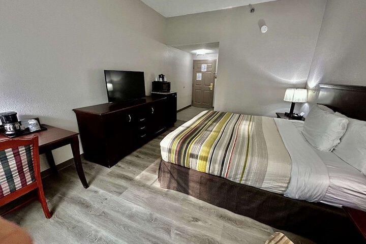 Room 42 of 67