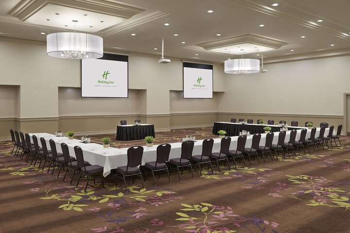 Holiday Inn Toronto - Intl Airport by IHG