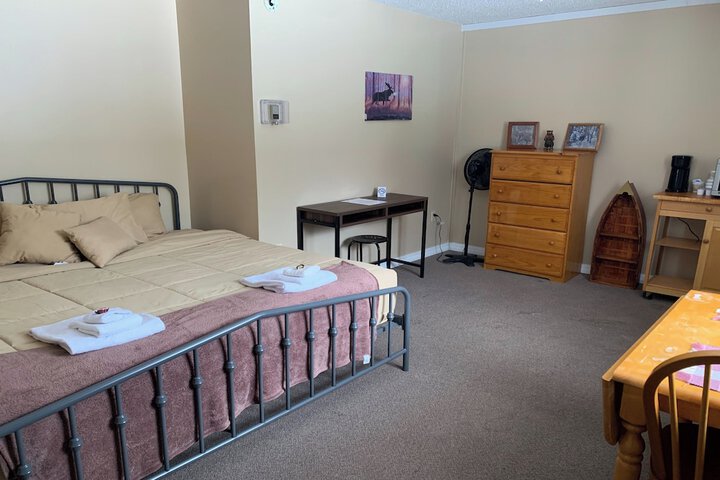 Room 32 of 69
