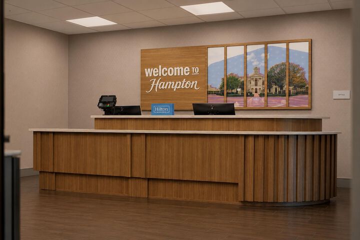Hampton Inn Oxford / Conference Center