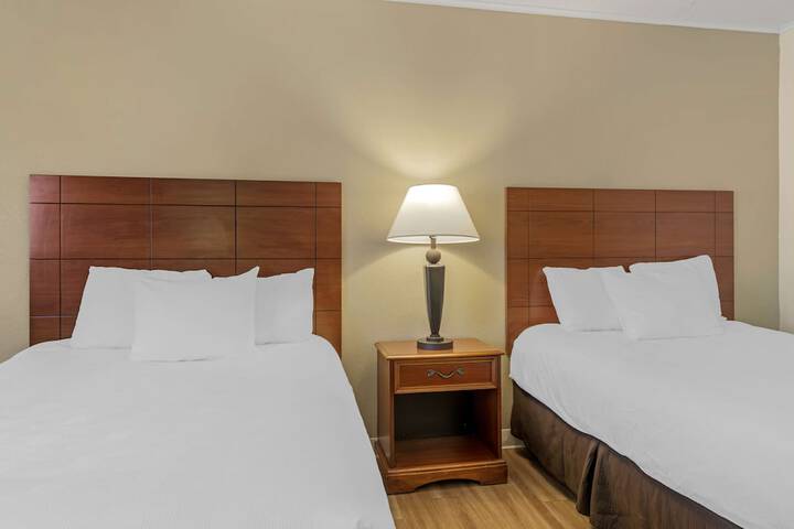 Room 20 of 33