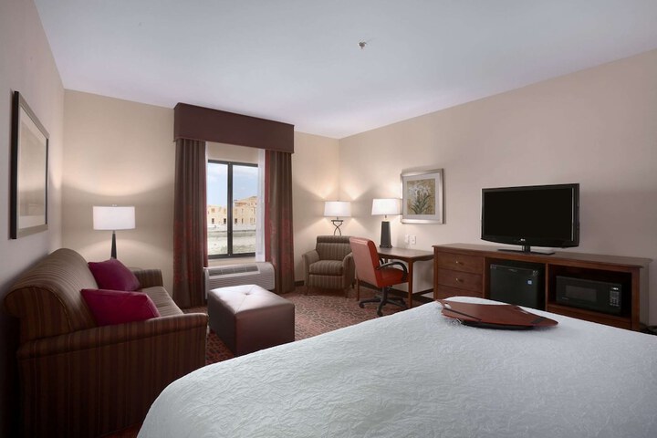 Room 15 of 38