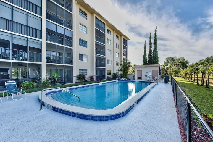 Capri Golf Condo 2 Bedroom Home by NFVH