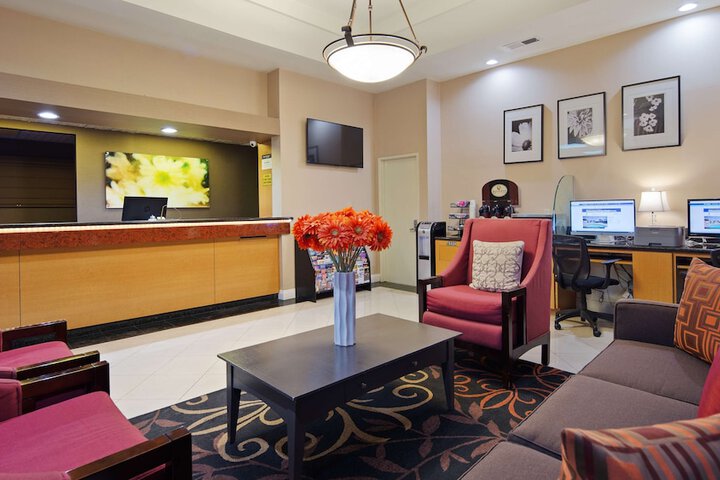 Hotel Interior 6 of 21