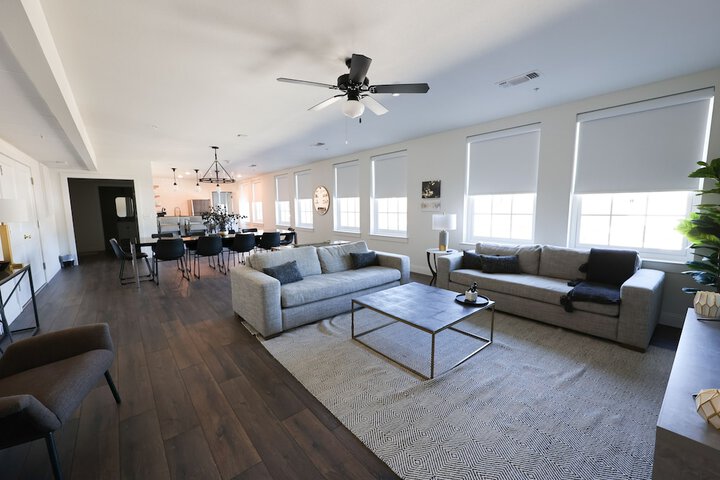 Room 67 of 220