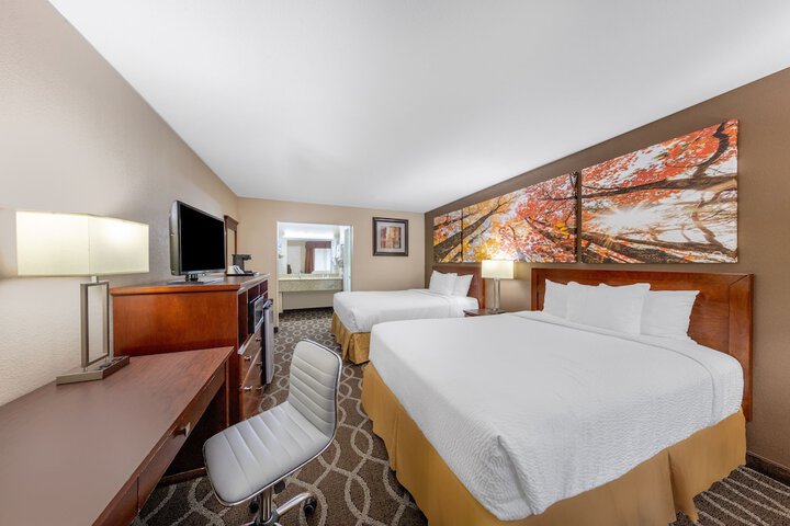 Room 16 of 26
