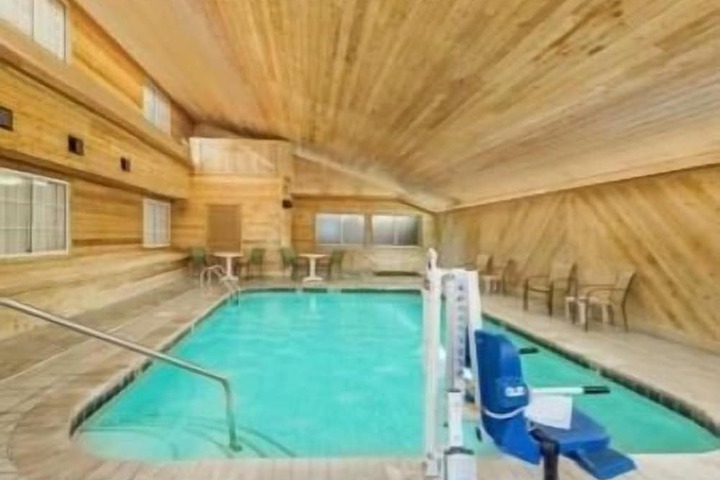 Pool 6 of 36