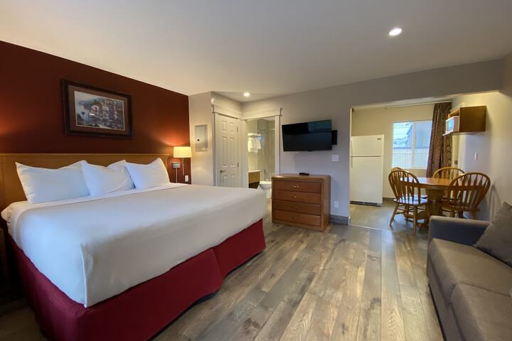 Sahara Courtyard Inn
