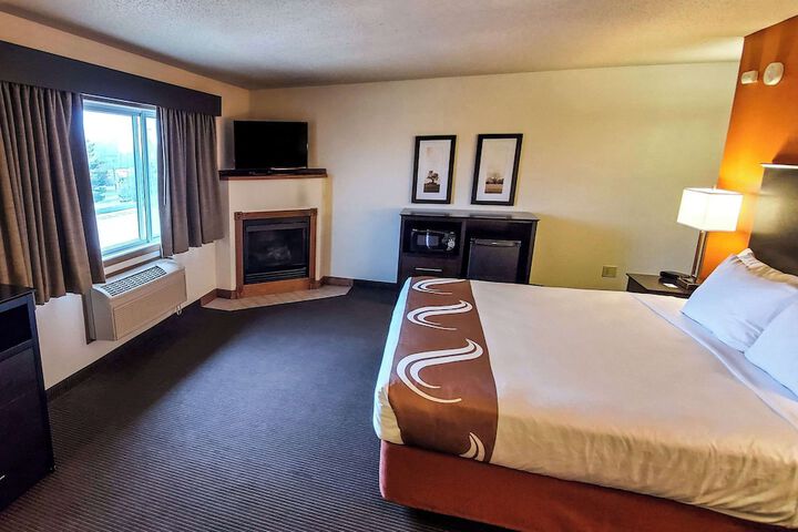 Room 15 of 33