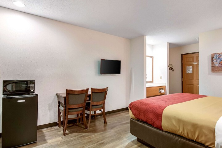 Econo Lodge Franklin