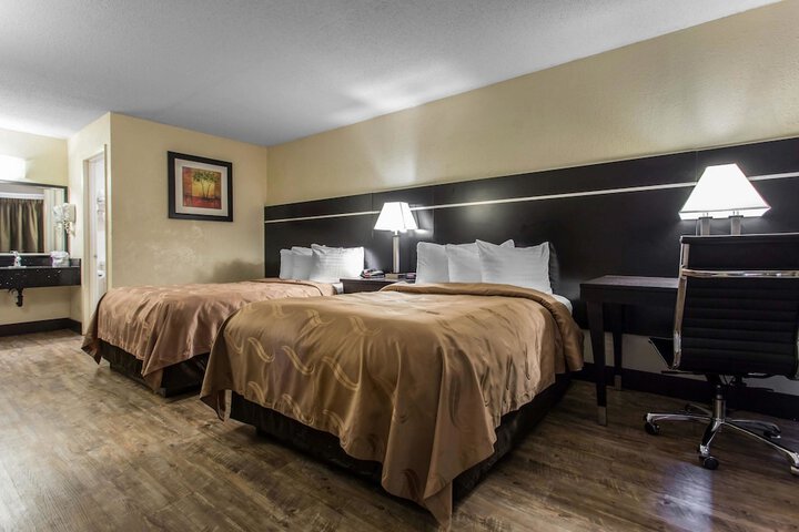 Room 21 of 30