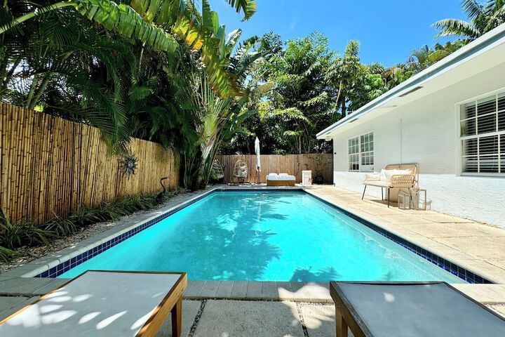 Sundeck 119 of 120