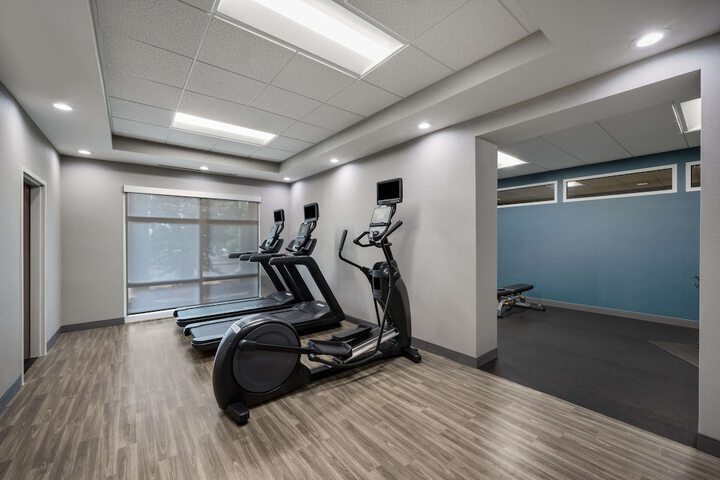 Hampton Inn & Suites Fredericksburg-at Celebrate Virginia