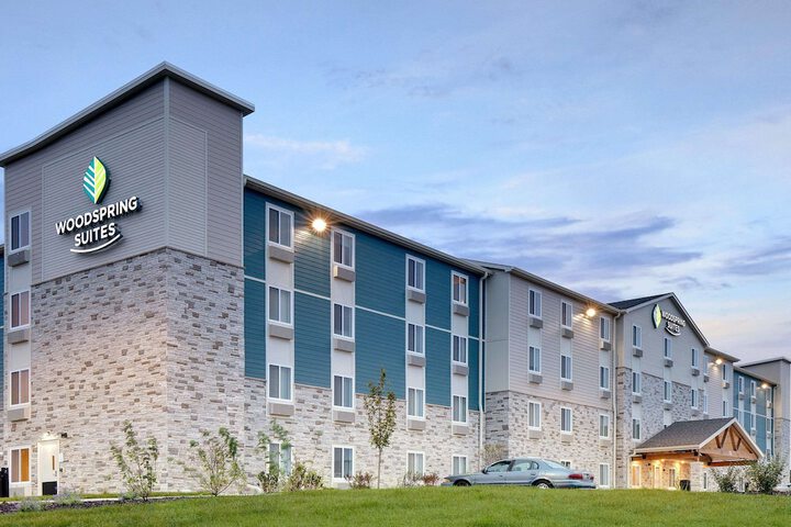 Hotel 4 of 35