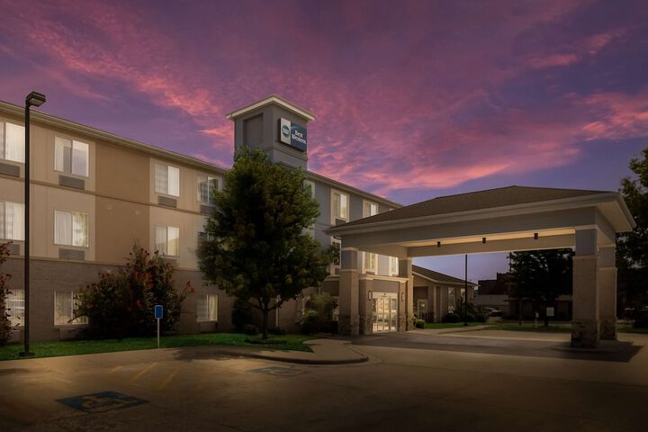 Hotel 2 of 31