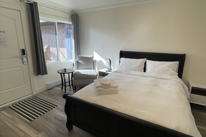 Room 48 of 94