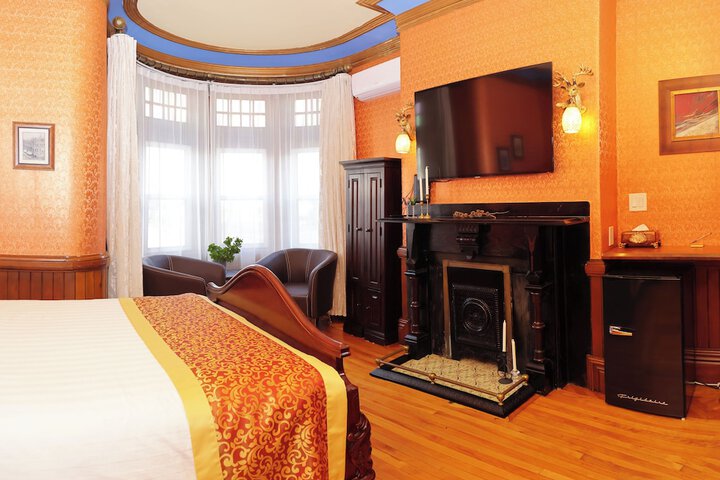 Room 205 of 252