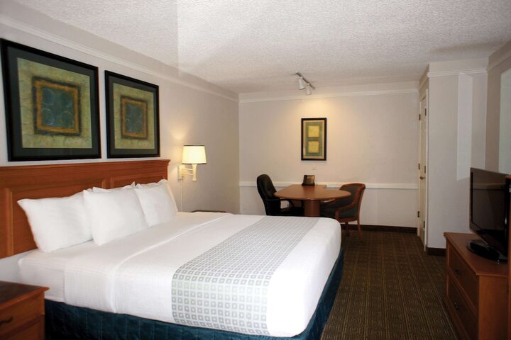Room 48 of 58