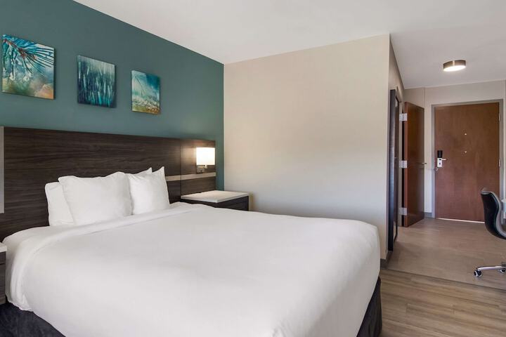 Room 14 of 40