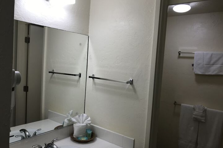 Hilo Reeds Bay Hotel