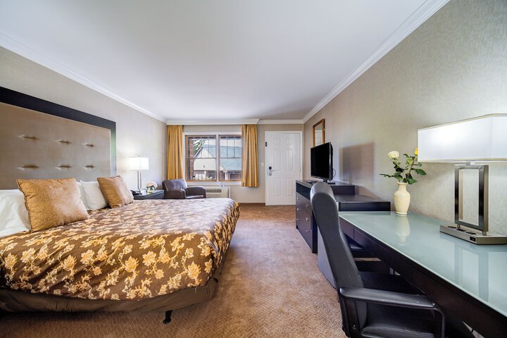 Room 15 of 18