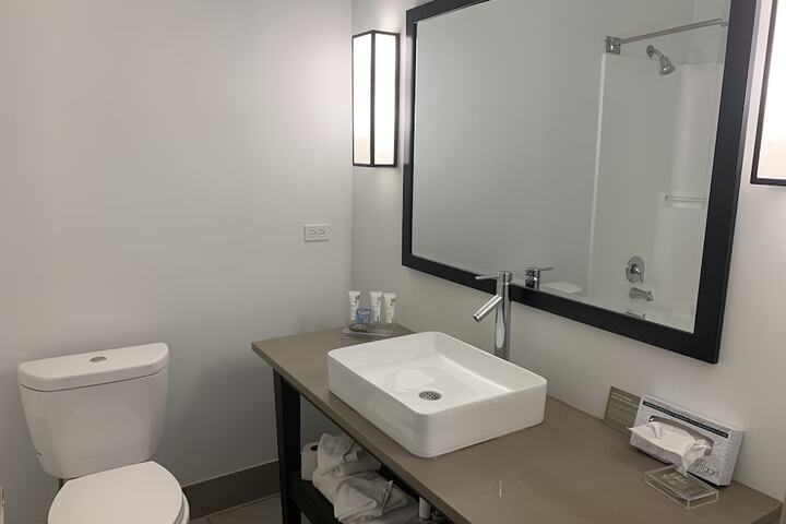 Room 12 of 23