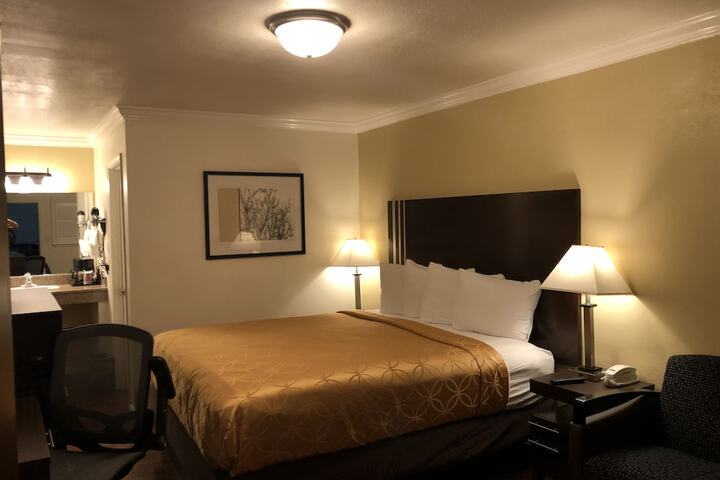 Room 26 of 54