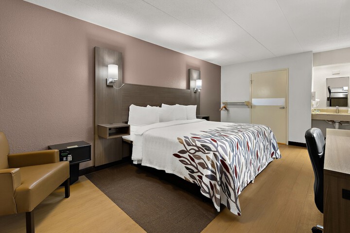 Room 21 of 35