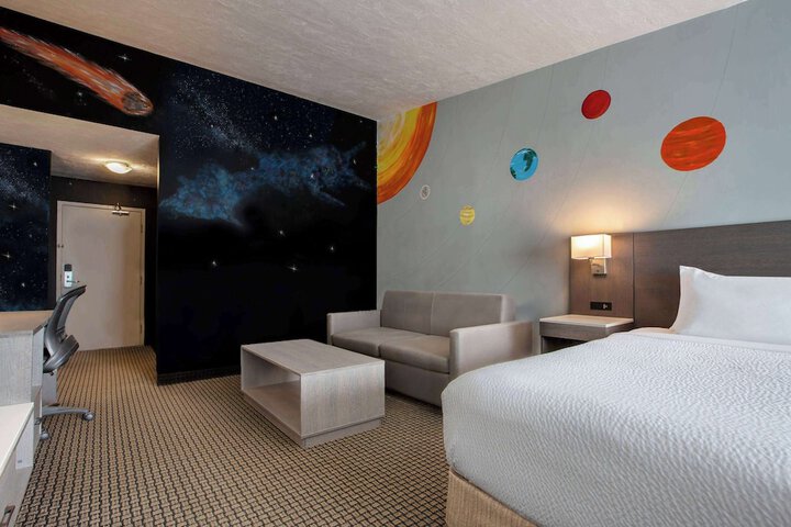 Room 26 of 63