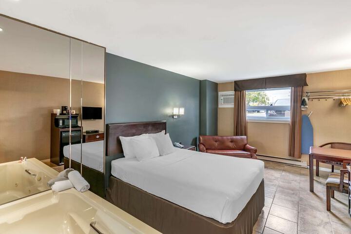 Room 14 of 39