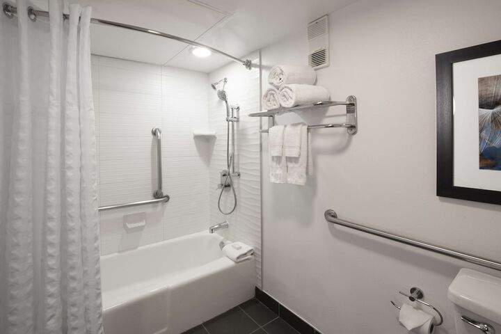 Embassy Suites by Hilton Dallas DFW Airport South