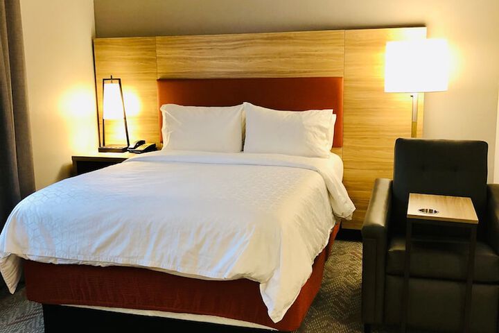 Room 61 of 82