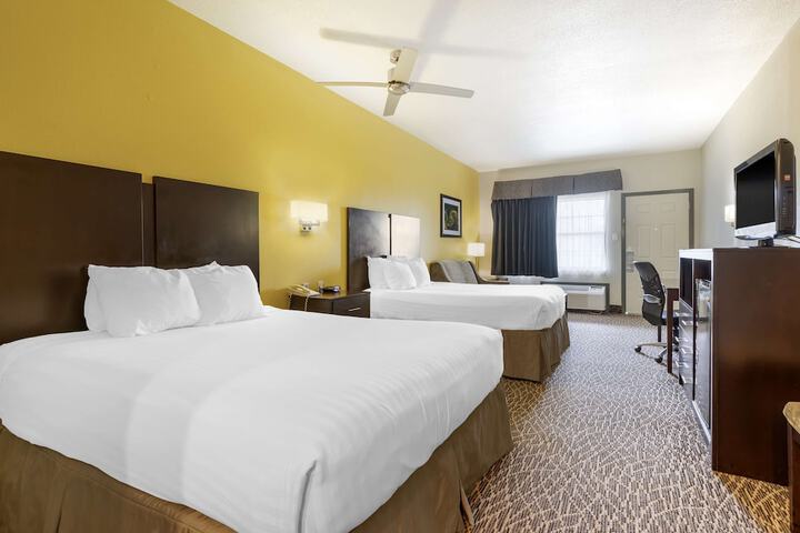 Room 16 of 35