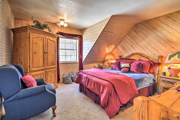 Sonora Home on 10 Resort Acres w / Shared Pool!