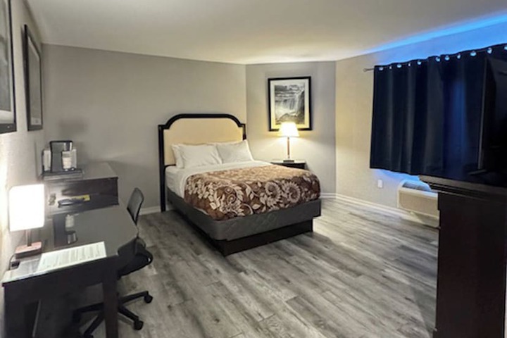 Big Bird Inn Wawa SureStay Collection by Best Western