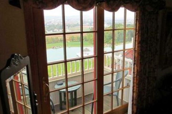 The Hurst House Bed and Breakfast