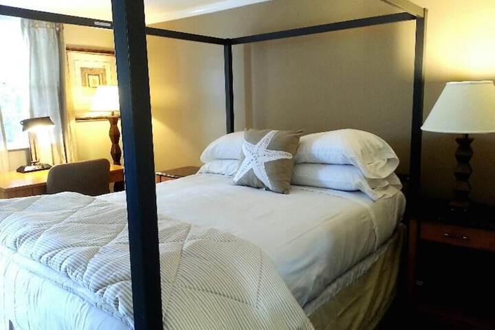 Room 17 of 44