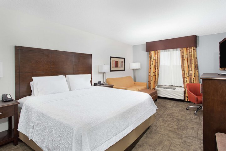 Room 21 of 33
