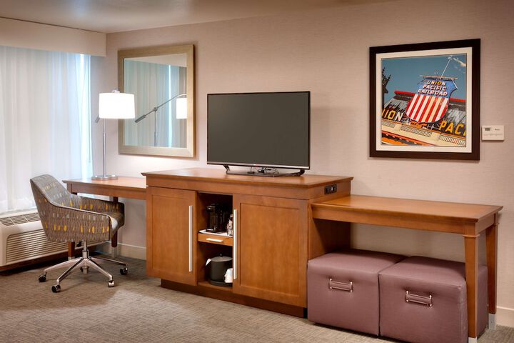 Room 32 of 58