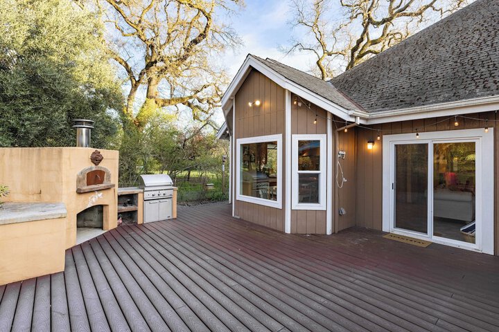Valley of the Moon by Avantstay Tranquil Escape Large Yard w / Hot Tub & Fire Pit