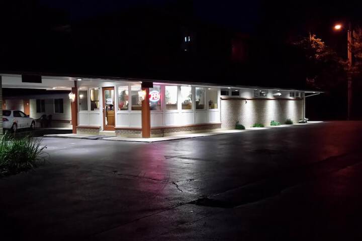 Budget Inn Fairport