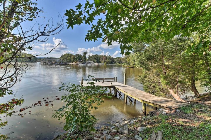 Chickamauga Lake Vacation Rental w / Boat Dock!