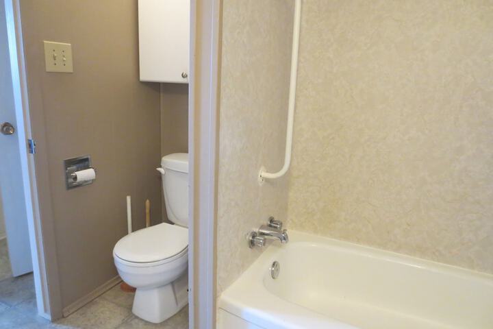 Room 9 of 23