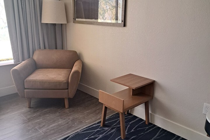 Room 20 of 27