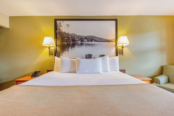 Room 25 of 61
